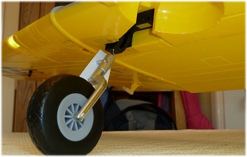 The servo-less retracts of the Art-Tech AT-6